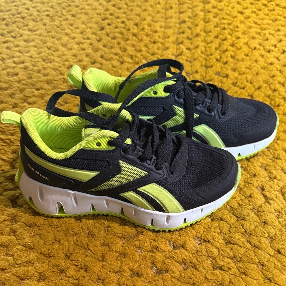 Reebok Kids Sneakers - Black and Neon Yellow
